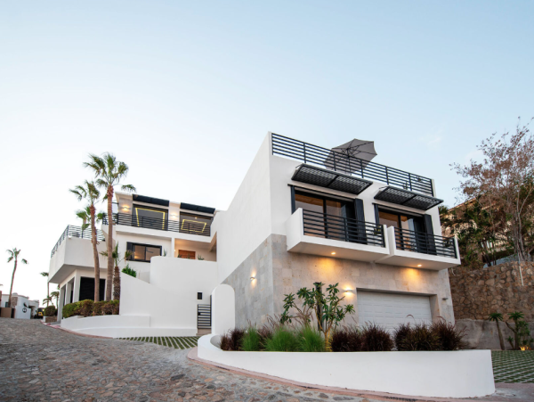 Luxurious 6-Bedroom Villa in Pedregal, Cabo San Lucas